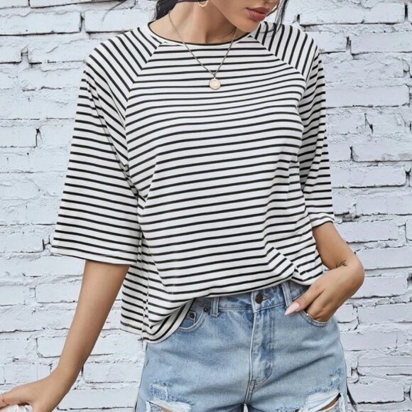 Preppy Raglan Sleeve Striped Print Tee shirt black white - Picture 2 of 2